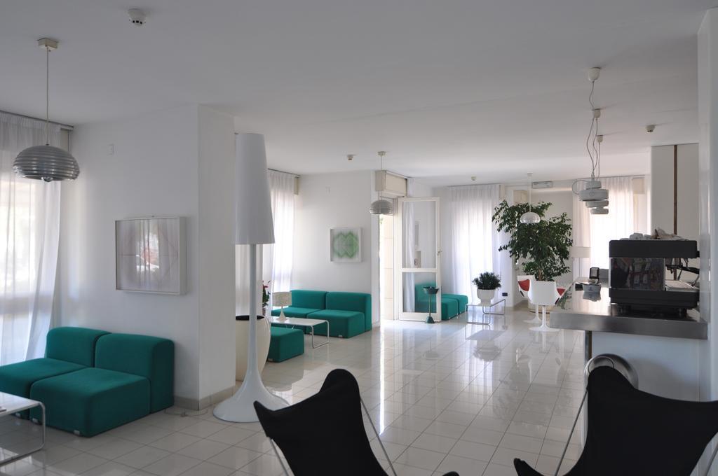 Hotel Nettuno Pesaro Exterior photo